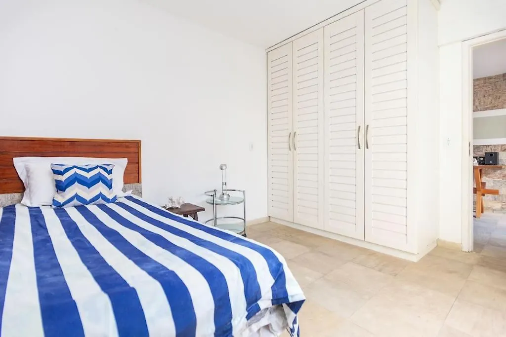 Casa 300M Rua Das Pedras E Praia Do Canto Búzios Brasil