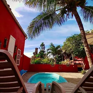 Casa Vermelha Inn